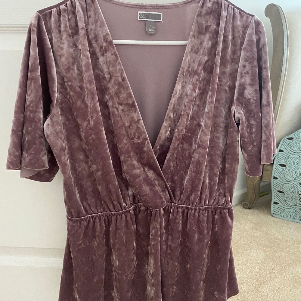 Crushed velvet short sleeve top